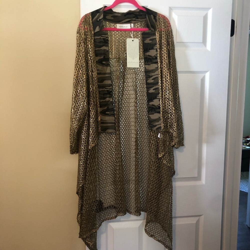 Hilary Scott camo collared kimono
